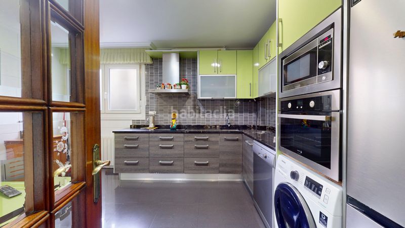 Foto 4fb64be6-8de7-4e13-951b-90f8cd42de54. Erdgeschoss in Zorrotza Bilbao