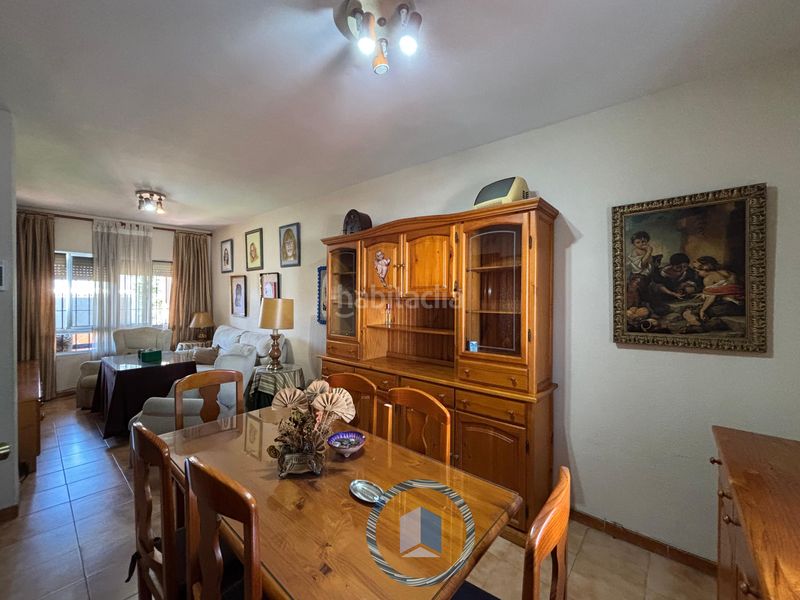 Foto 742d7266-266f-4533-840f-020c5a7af59c. Casa adossada amb aparcament a Condequinto Montequinto
