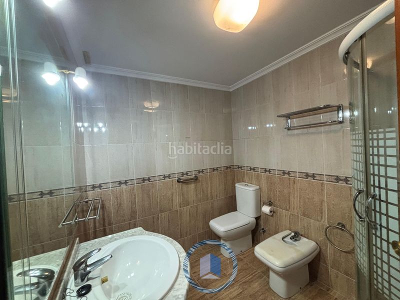 Foto cb192e62-b3c9-40fc-82f9-c1a9d058dcb6. Casa adossada amb aparcament a Condequinto Montequinto
