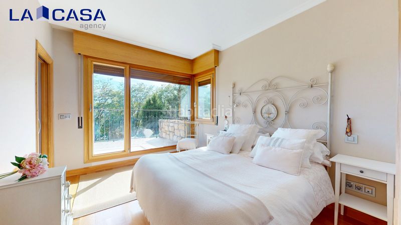 Foto 021975e2-215e-4e87-83d9-561453898938. Casa amb aparcament a Bermeo