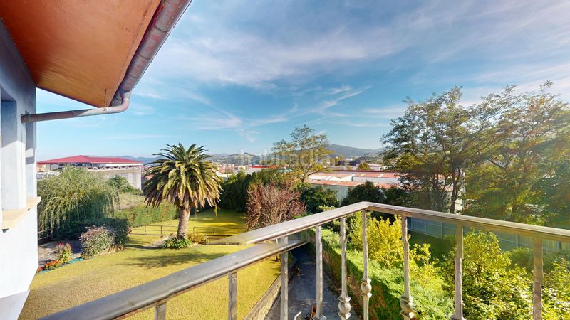 Foto 5ba30f4b-79c8-4c67-b06c-79eb1262ae9b. Casa amb aparcament a Bermeo