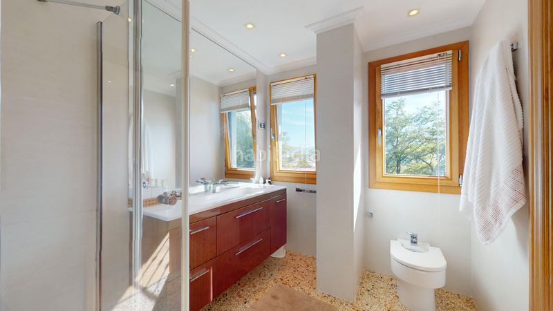 Foto 5c8d2bed-0da5-4f01-bd2d-86c4efeb7590. Casa amb aparcament a Bermeo
