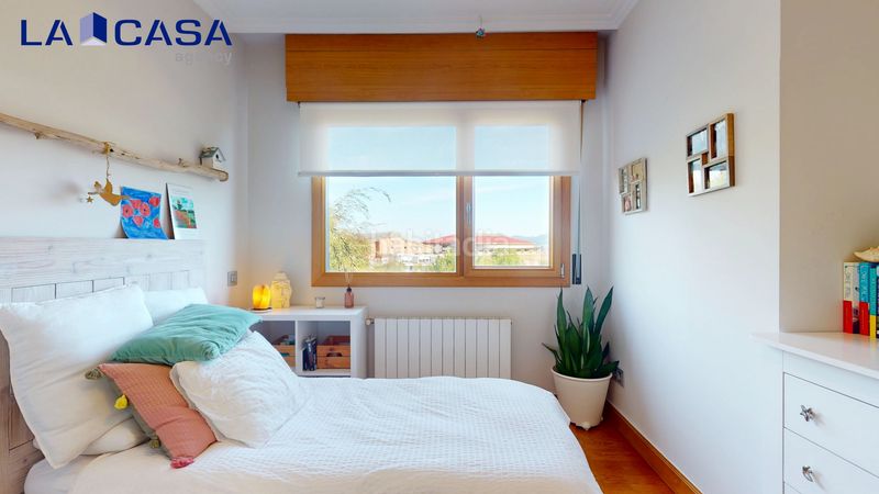 Foto 736ed4ad-52fa-45f3-a87e-b0b9f8fb5c15. Casa amb aparcament a Bermeo