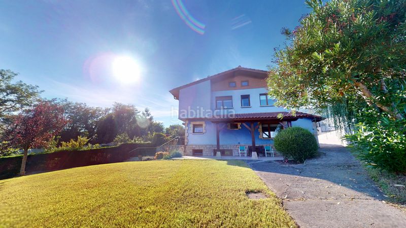 Foto 73c75b29-0ba9-4c52-a64a-e7c740e1d699. Casa amb aparcament a Bermeo