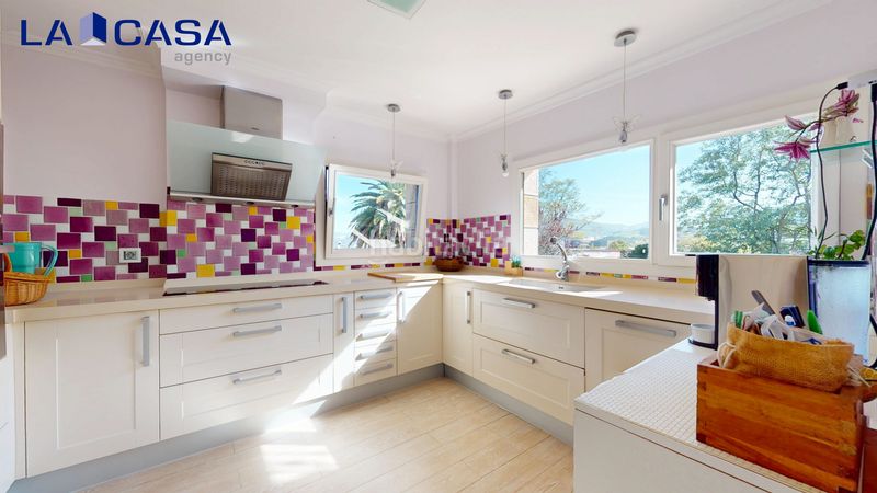 Foto 900a1363-bb47-4a0f-bea1-94e075a785bd. Casa amb aparcament a Bermeo
