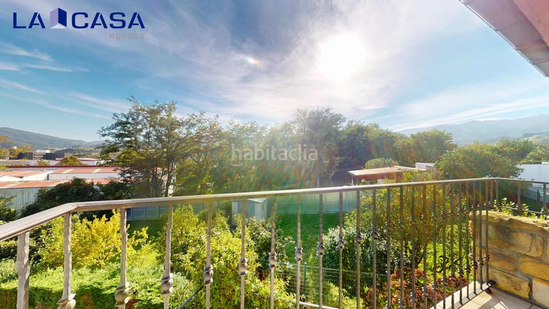 Foto acaae3de-1553-4699-bf7c-0475e9143b1f. Casa amb aparcament a Bermeo
