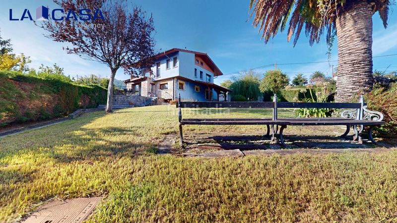 Foto ad99e37a-edd6-49c6-a955-c4132ce8f22d. Casa amb aparcament a Bermeo