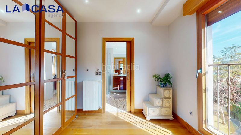 Foto ee6f0e38-841f-4ae3-a3d0-62efc7b25762. Casa amb aparcament a Bermeo