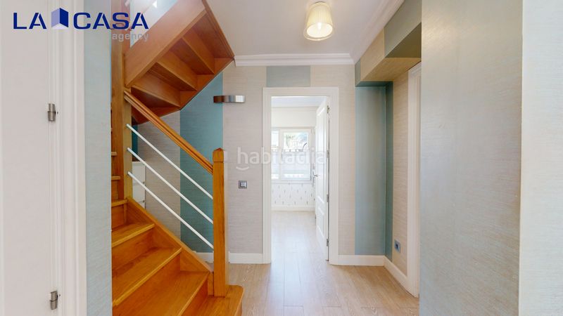 Foto f0c158c4-97db-4d24-86a1-b651364de144. Casa amb aparcament a Bermeo
