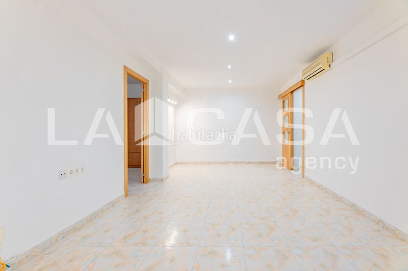 Foto 5b294297-da12-4c1b-b7d3-800404f6eec6. Pis a Ciutat Jardí Valencia