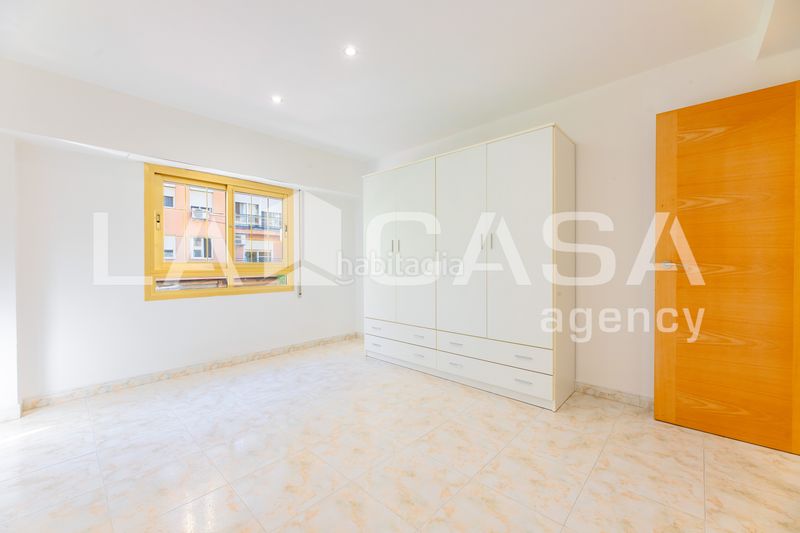 Foto aa2cde92-e054-4284-a4c9-d75e8cb19809. Pis a Ciutat Jardí Valencia