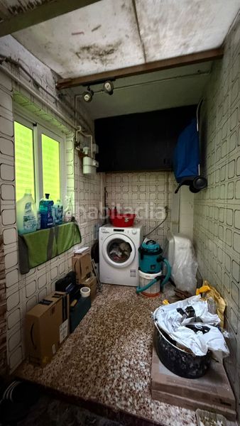 Foto 4b8c2daa-8c82-4d65-8b3a-a8df2c296e5f. Planta baixa amb calefacció a Roquetes Barcelona