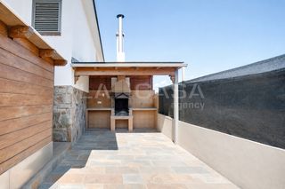 Casa aparellada  Carrer àngel guimerà