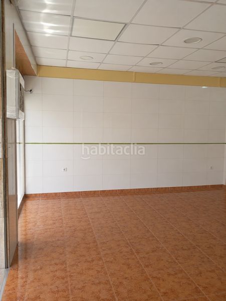 Foto d2e15c4a-2acc-4fa1-80fd-dc140cad0819. Local comercial a La Gavarra Cornellà de Llobregat