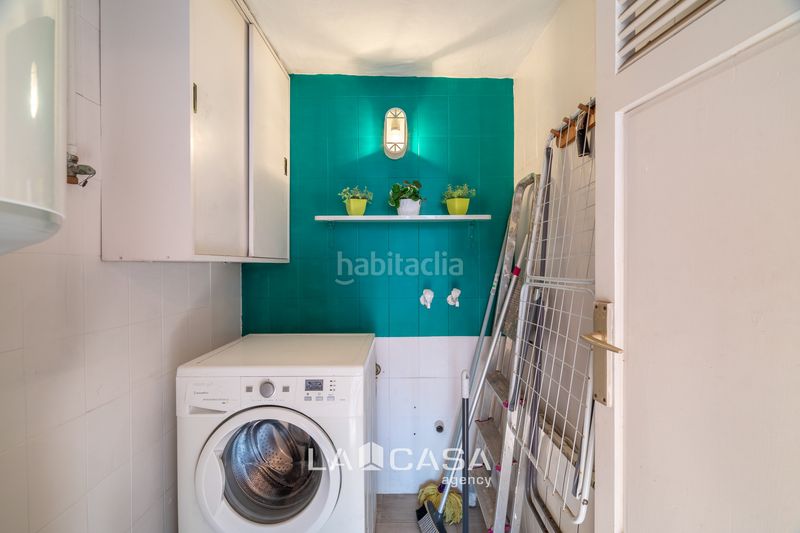 Foto a0259194-d568-4406-bcd1-568989588ff7. Casa amb calefacció aparcament piscina a Lluminetes Castelldefels