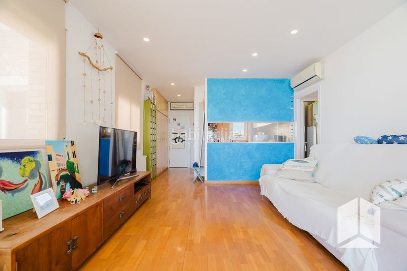 Foto c65fb480-5cc4-4036-913c-cea8fd5cdead. Pis amb piscina a Lluminetes Castelldefels