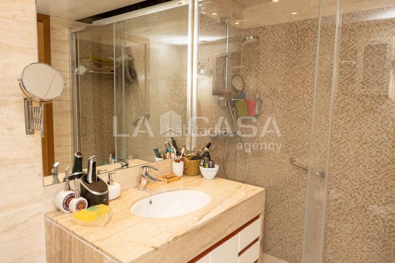 Foto 676ab2e3-8312-4137-a927-a1a92409744b. Pis amb calefacció aparcament a Vilapicina - Torre Llobeta Barcelona