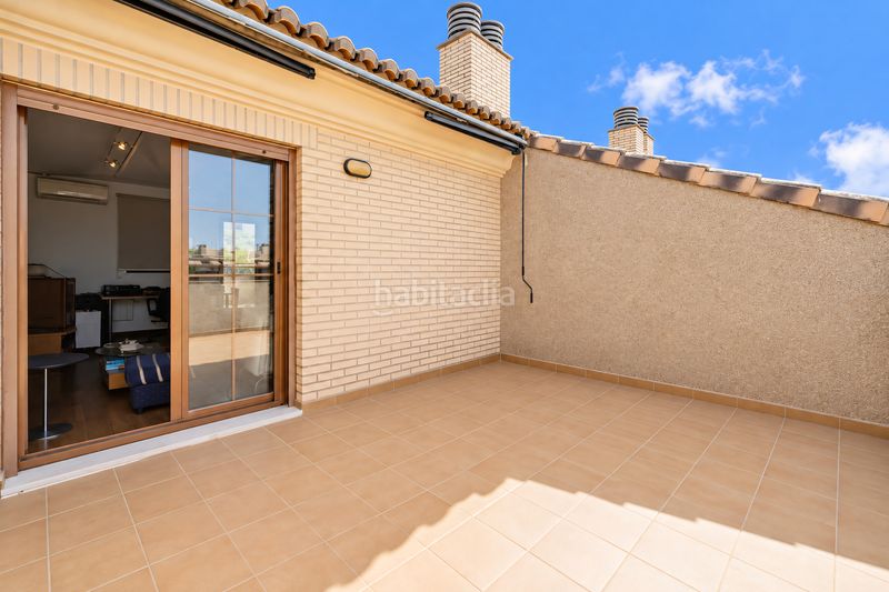 Foto 30af5ad7-ffb6-4bfe-b7f0-129e097f9452. Casa adossada amb calefacció aparcament piscina a Valencia