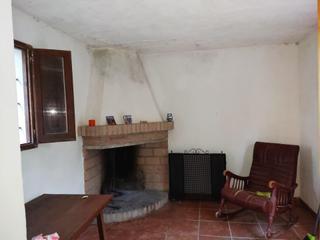 Propriété  Restabal. Finca de recreo con construcción en el valle.