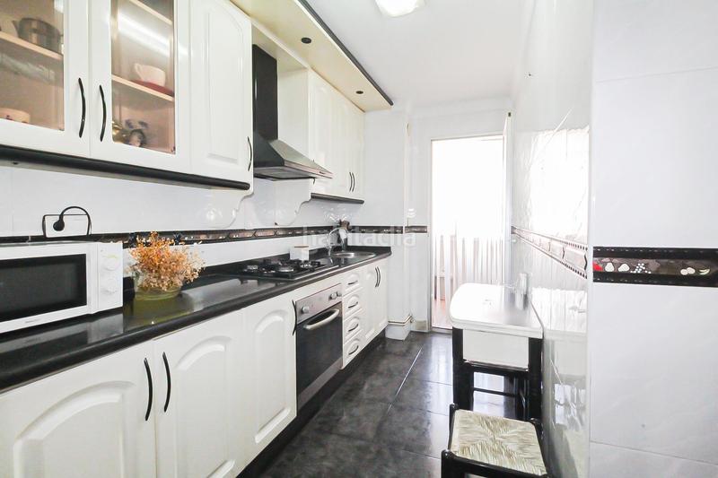 Foto 0bc5de15-b4d2-4696-97f9-53274ec4bc20. Appartamento in Centro Salobreña