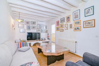 Casa  Plaza constitucion. Casa de pueblo en el corazón de cúllar vega plaza de la constitu