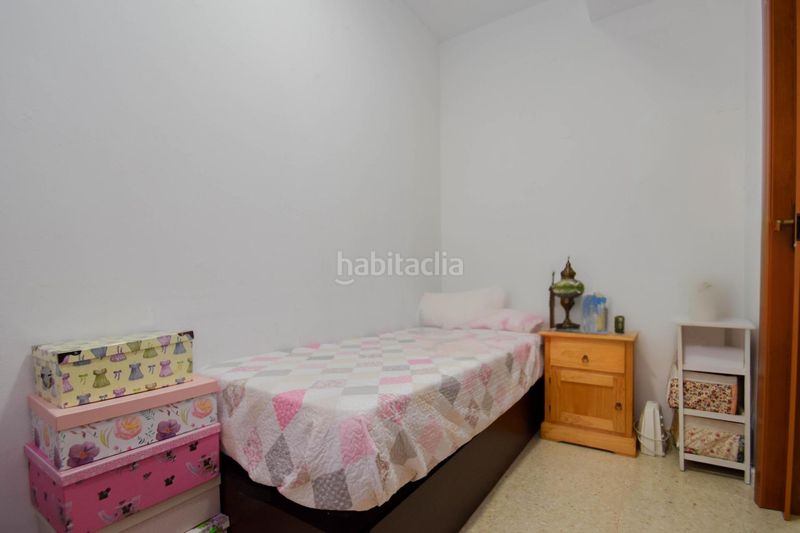 Foto b2f77e1c-816e-45c4-8e7a-0e17deacf996. Pis a Barrio de Zaidín Granada