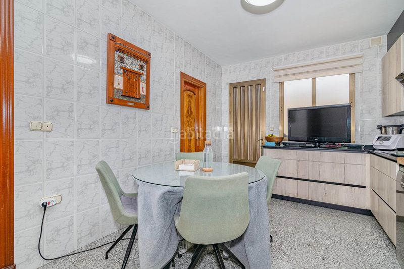 Foto c53395fa-7927-47f0-9be0-73328560fa86. Chalet casa en Maracena