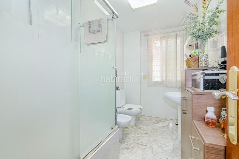 Foto e20501e6-60fa-4176-a652-7d6a5f8ed041. Chalet casa en Maracena