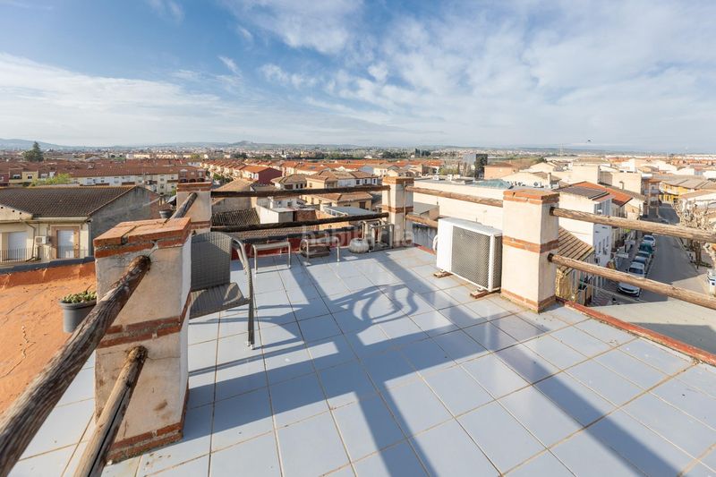 Foto dad1aa0b-a042-4d5a-80b5-d93d5a8d4a22. Àtic a Purchil Vegas del Genil