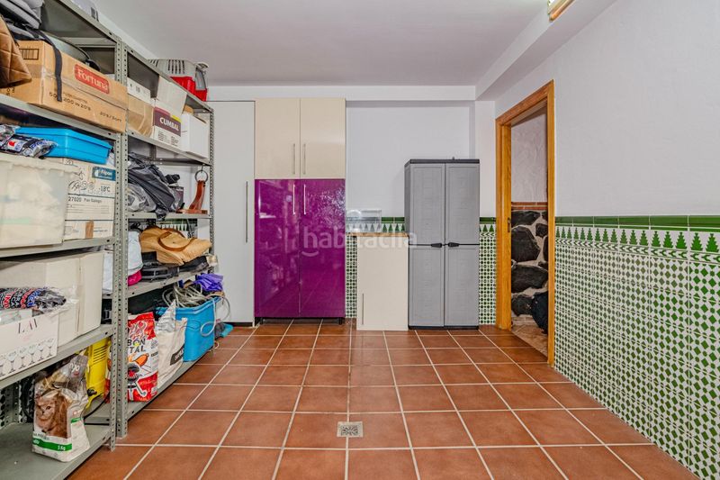 Foto 2f855a92-bcac-43d9-9b24-3aaf0d62ff22. Casa adossada amb aparcament a Híjar Gabias (Las)