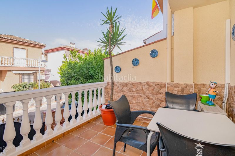 Foto ca5d6295-6eec-4129-bace-8b6cba979722. Casa adossada amb aparcament a Híjar Gabias (Las)