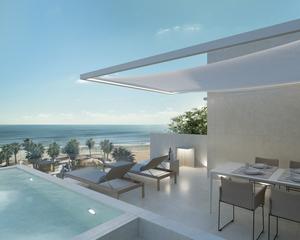 Dachwohnung in Los Europeos. Ático de 3 dormitorios con solarium privado e impresionantes vis