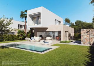 Xalet en Lomas de Campoamor - Las Ramblas. Magnifica villa independiente de 3 dormitorios en resort de golf