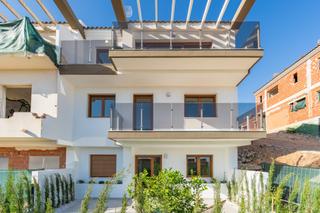 Casa aparellada a Montebello - Nou Espai. Villa pareada de 4 dorm. de nueva construcción en la nucia