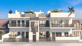 Attique à Hondón de las Nieves. Nuevo ático con solarium privado y piscina comunitaria en hondón