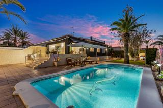 Chalet en Punta Prima