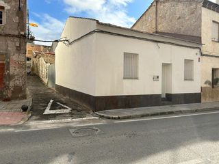 Casa en Desamparados - Hurchillo - Torremendo. Casa de pueblo totalmente reformada con gran terraza a la venta