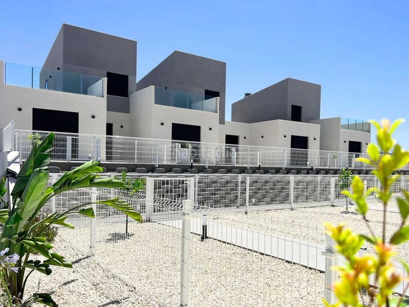 Foto 2ec3783d-779e-4922-8948-8a0385336e34. Casa adossada amb aparcament piscina a Baños y Mendigo Murcia