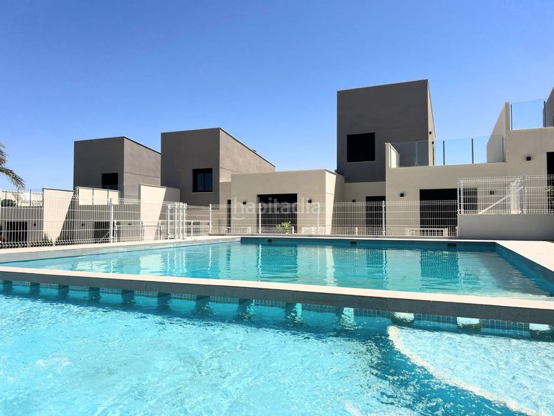 Foto a1c2d2ce-87d2-44bc-be8b-38a2566376ef. Casa adossada amb aparcament piscina a Baños y Mendigo Murcia