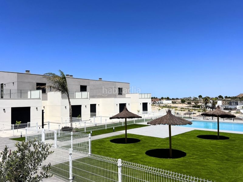 Foto bd9e1666-a26f-4c7c-8a2c-12679df4b929. Casa adossada amb aparcament piscina a Baños y Mendigo Murcia