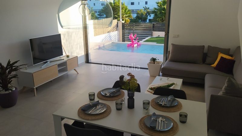 Foto 8b223d0d-1dbf-4fb3-984b-6aba9044d9af. Chalet with parking pool in Los Almendros Orihuela