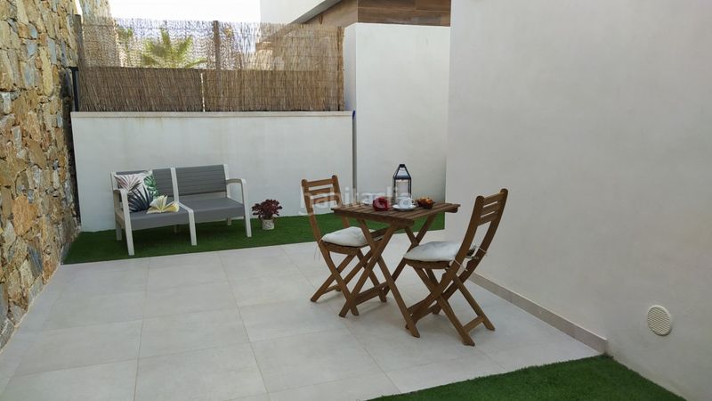 Foto 9409cfd3-b1e8-463a-8e1a-cb6b7e1df1d1. Chalet with parking pool in Los Almendros Orihuela