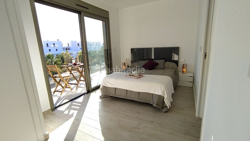 Foto d3b095c3-be73-4a66-a813-d167b9c5ad39. Chalet with parking pool in Los Almendros Orihuela