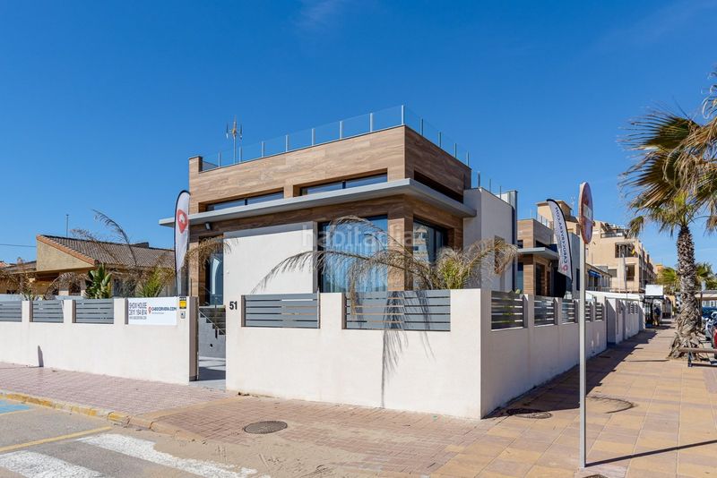 Foto cc4a24fe-e653-4d79-912f-078aa8ae69f8. Xalet amb aparcament piscina a Los Europeos Torrevieja