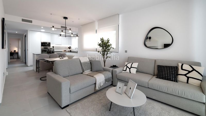 Foto 2b6b632a-c90a-4e45-99d0-855f618564ae. Apartament amb aparcament piscina a Via Parque Benidorm