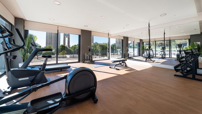 Foto de2717fe-53d6-40dc-b7b6-986e0394ae93. Apartament amb aparcament piscina a Via Parque Benidorm