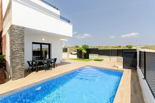 Chalet en Desamparados - Hurchillo - Torremendo. Villas de nueva construcción en campo de golforihuela