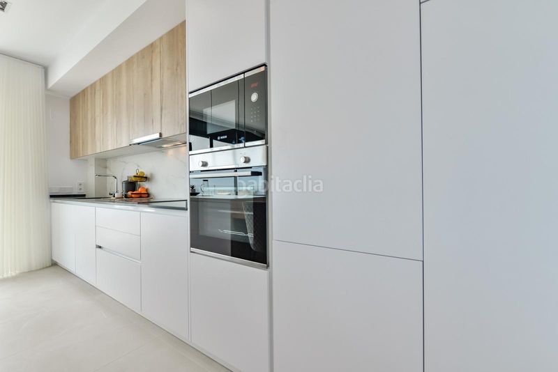 Foto 025ed79e-8454-41f3-8da4-df3fe2833ff1. Àtic amb aparcament piscina a balcón de Finestrat-terra marina Finestrat