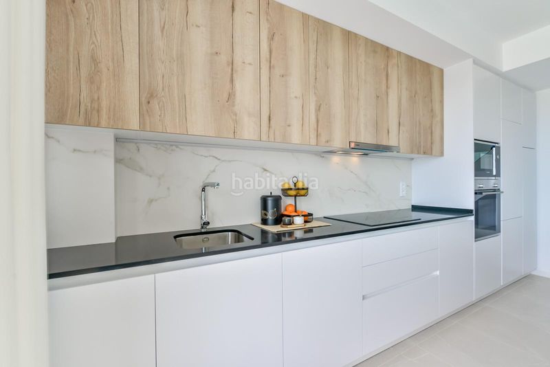 Foto 9115b815-392a-426b-a402-912c18dbe5fa. Àtic amb aparcament piscina a balcón de Finestrat-terra marina Finestrat