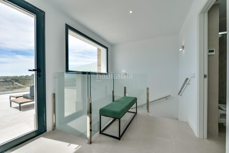 Foto 970d2137-e42f-48bb-923e-8f238eaddf0f. Àtic amb aparcament piscina a balcón de Finestrat-terra marina Finestrat